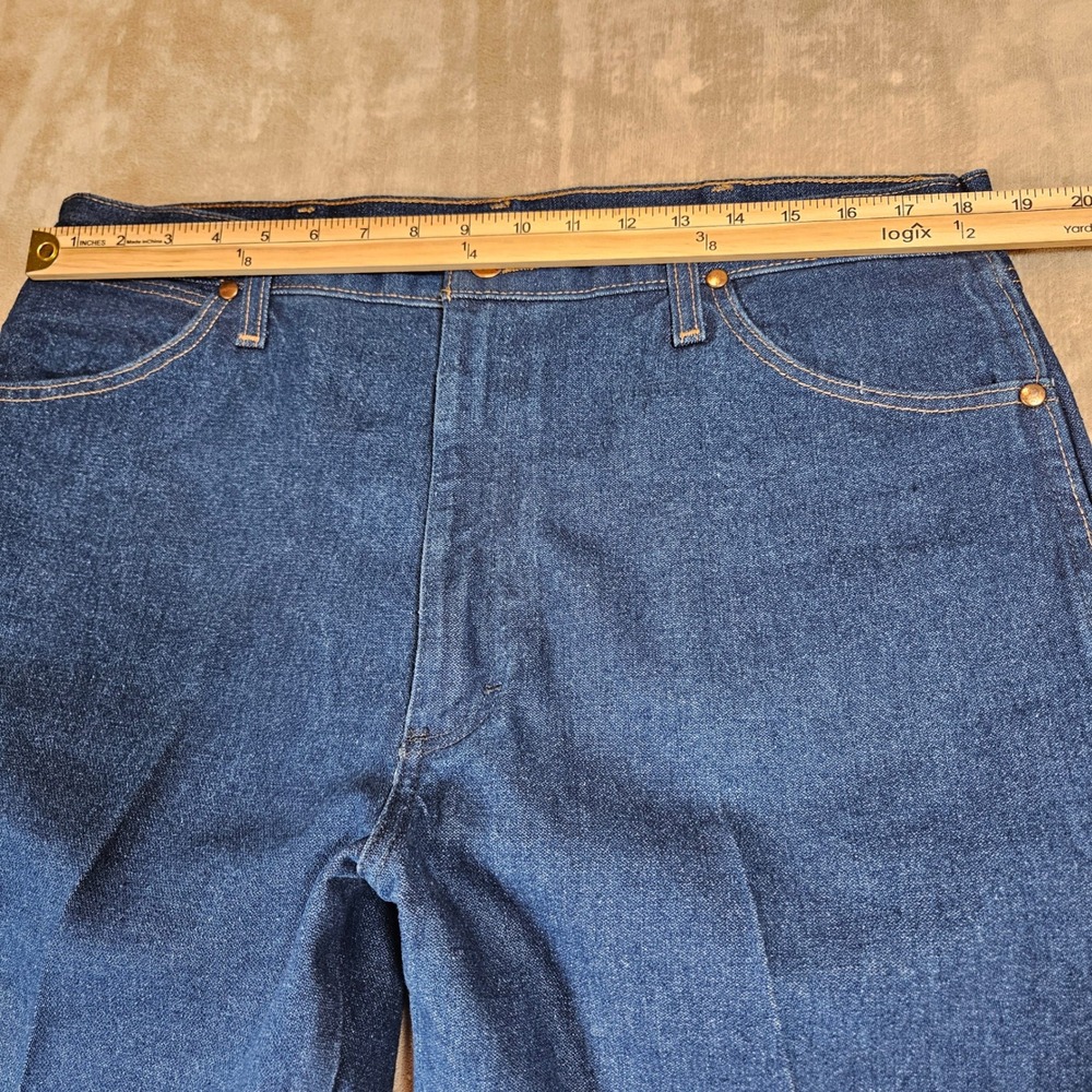Wrangler Mens Cowboy Cut 13MWZPW Rigid Indigo Jeans 37x36 High Rise Straight Leg - Picture 2 of 9
